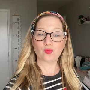 Meet your Posher, Teri errico